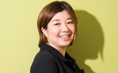 「うううっ…」衝撃の光景と高齢者のうめき声。介護現場が抱える「排泄介助」問題解決に挑んだ女性の10年