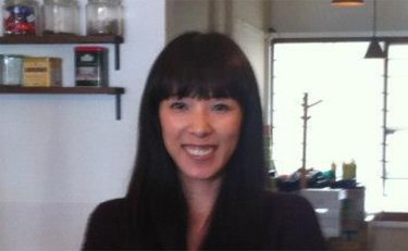 「なんで電話に出ない？それでも支援者か！ボケ！」と虐待被害者に言われ大ゲンカも「助ける」仕事を20年続ける女性の胸の内
