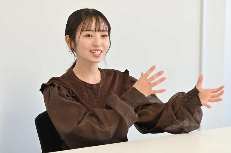 育児の大変さを語る今泉佑唯さん