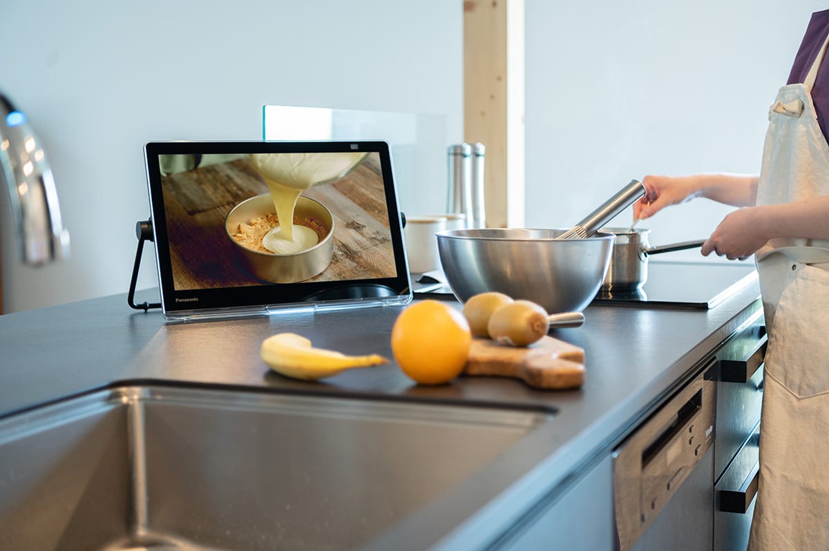 水回りで気がねなく使える！料理中や入浴中にも息抜きができるテレビが
