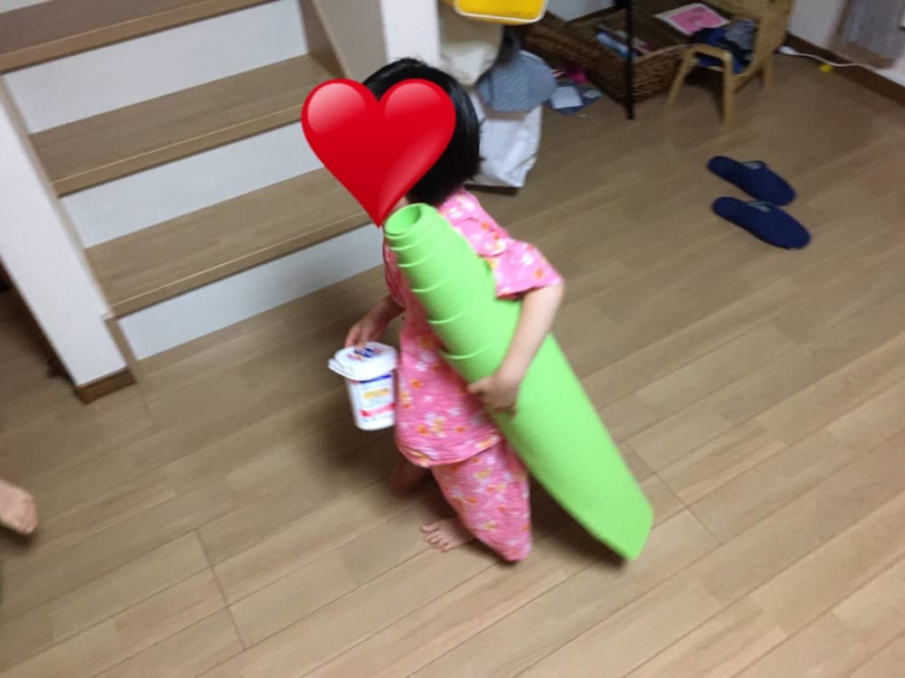 ボケツッコミじゃんけんをしている
