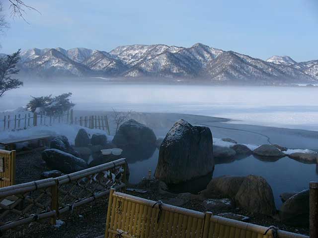 弟子屈町内の温泉地（弟子屈町　提供）