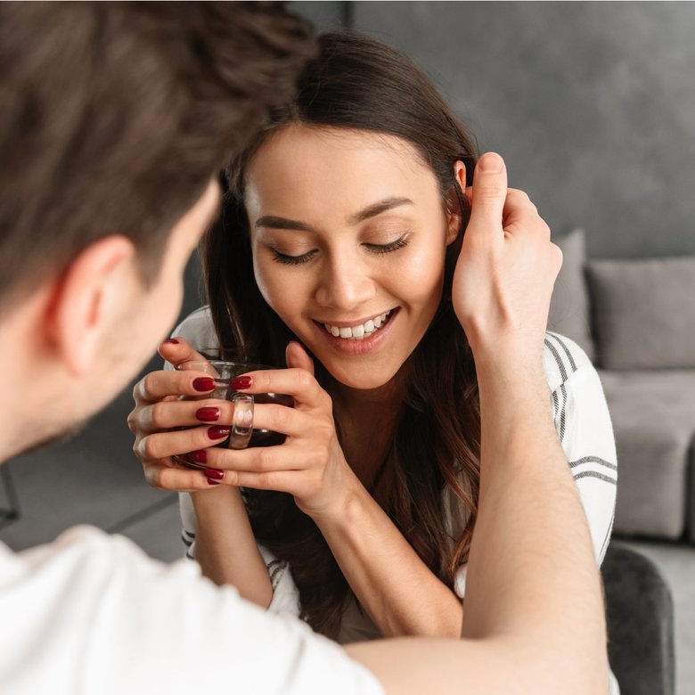 ライター：芦名柚希看護師だった経験を活かし、看護師ライターとして活動中。優しいものの、家事レベルが極めて低い夫と結婚後、現在は3人の子育てに奮闘しています。女性の多い職場や、ママ友の世界にも身を置き、世間の厳しさを実感。ブレずに自分らしく生きていきたいと思う、今日この頃です。