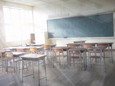 どうするのが正解なの？もしも子どもから「小学校に行きたくない」と言われたら