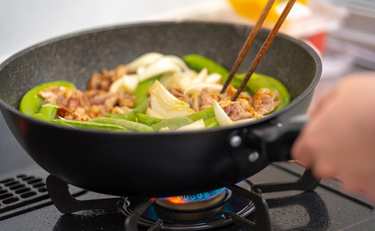 実はプロ級の腕前！ジャイアント白田さんの本格中華がスゴかった