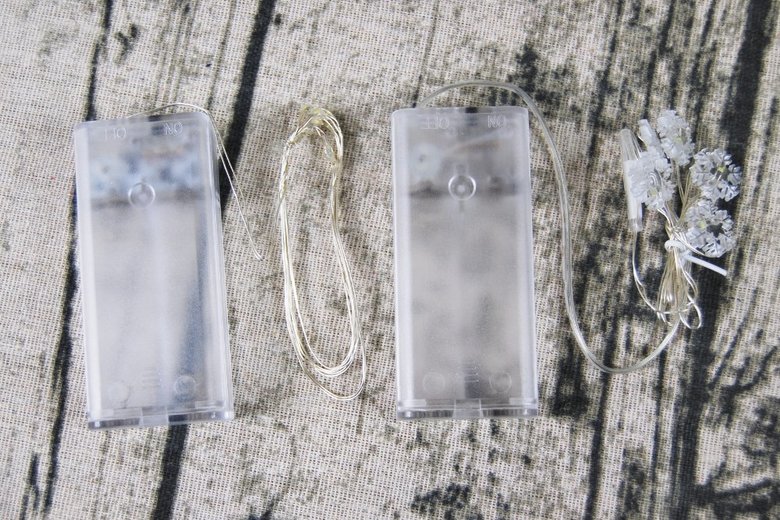 セリアの人気商品「LEDジュエリーライト」の使用画像