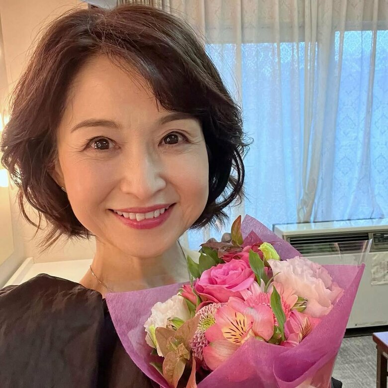 クリスマスには必ず聞きたくなる『サイレント・イヴ』を歌う辛島さん