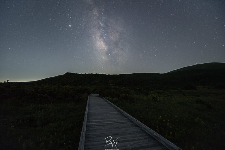 福島県の景色を発信し宣伝をしているBeKoさんが撮影した、福島県で見ることができる天の川
