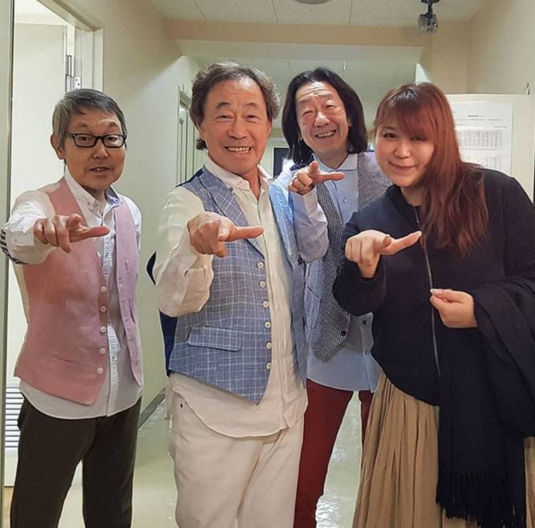 武田鉄矢さんをはじめとする海援隊の面々との貴重なショット