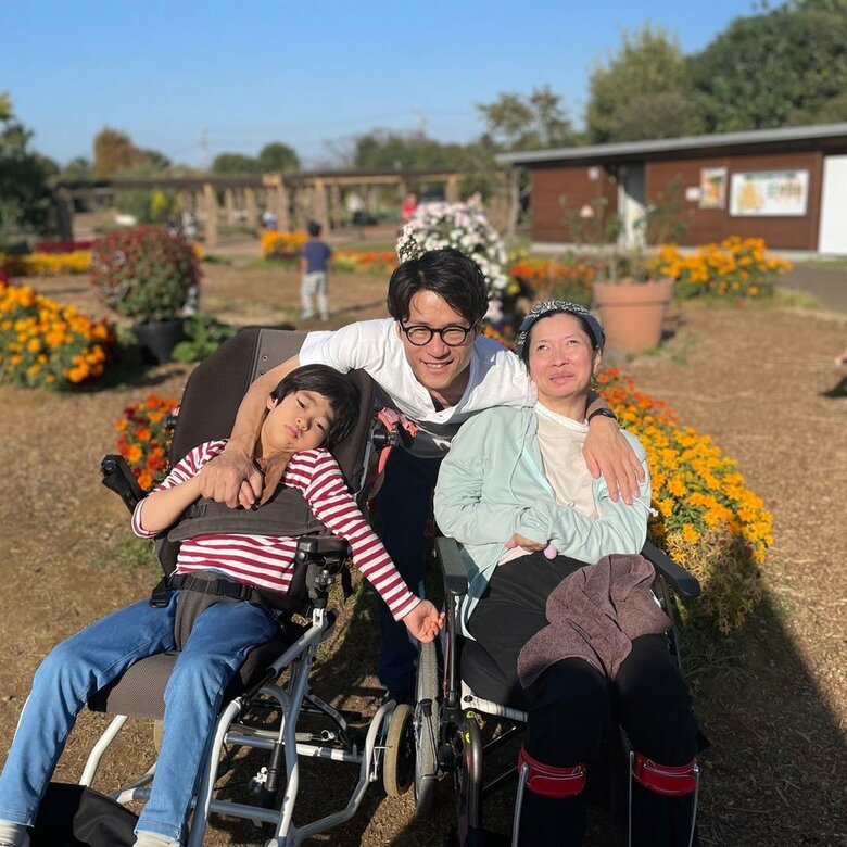 朝咲さん7歳、放課後デイサービスのお出かけイベントで平塚花菜ガーデンにて