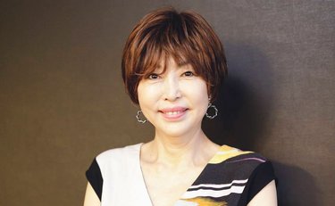 《ドロ沼離婚の末》8年間の結婚生活にピリオドを打った岡野あつこ「文通から始まった幸せな結婚」が壮大な離婚劇に変わるまで