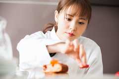 「大人になったらなりたいもの」小学生女子1位はパティシエ 男子1位の職業は？