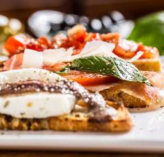 アンチョビー使いこなし術「どんな料理にも入れるだけで飯テロに!?」