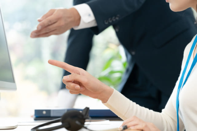 自己肯定感を下げない指導やしつけが求められる（イメージ写真）