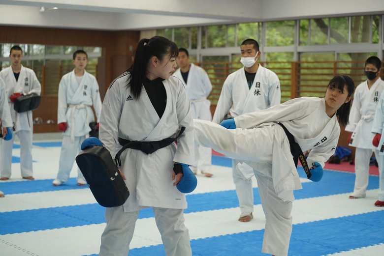 現在は母校・日体大柏高空手部の監督として指導にあたる植草さん