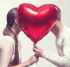 冬場は禁止!? 芸能人が明かすキス事情に夫婦円満の秘訣あり