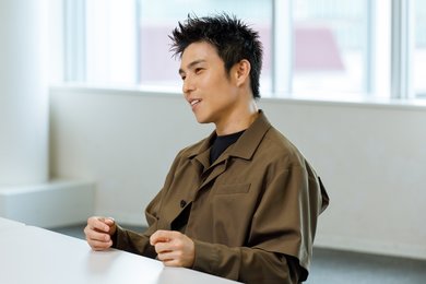 笑顔封印の中尾明慶 プロデューサーの反応薄く「大人の色気出ていない