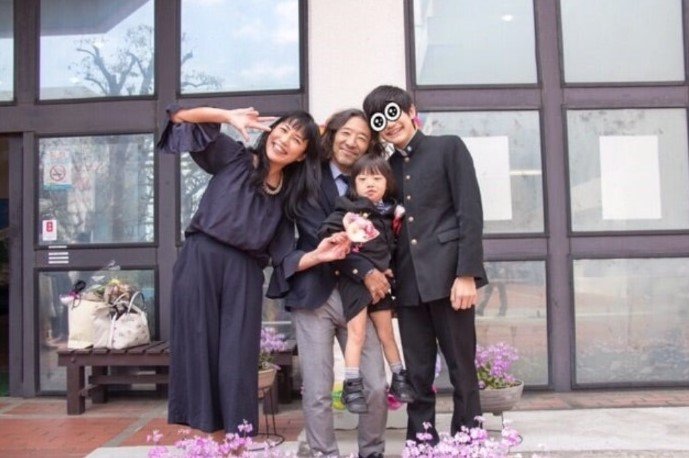 次男の美良生くんの幼稚園卒園式にて