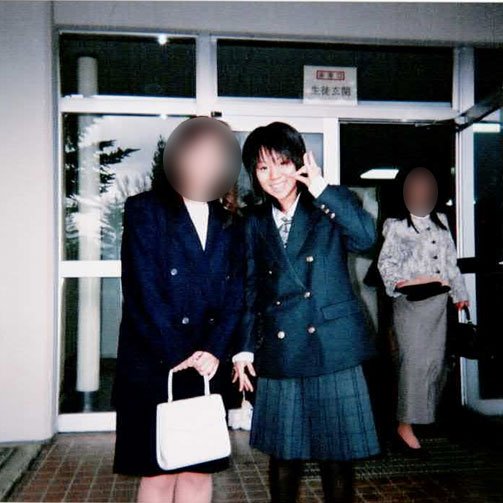 高校の入学式にて母と