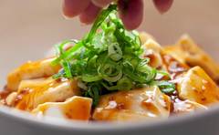 博多華丸さんも絶賛！豆腐の美味しい食べ方「それが正解か！」