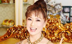 「ヒョウ柄は邪道」同業から批判も…年商50億のカリスマ・マダム信子「成功のヒントはそこにある」