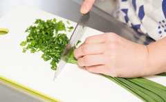 サバンナ・高橋さん考案の“しげおニラ”が「何に合わせてもうまい！」