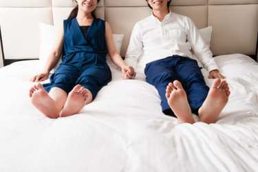 「性生活なくてもいい」はもったいない!! 夫婦関係を充実させる〝心理的効果〟とは