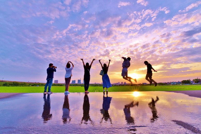 夕暮れ時の見沼田んぼ