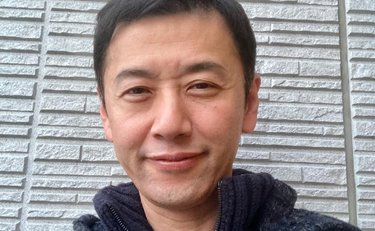 大浦龍宇一（55）小学校で働き始めて1年「落ちこぼれではみ出し者だった経験が生きている」自身の子育てに反省も