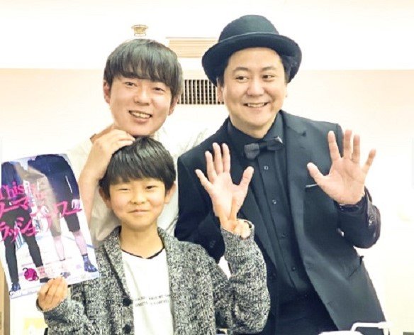 相方の村本大輔さん、長男のりんたろうくんと