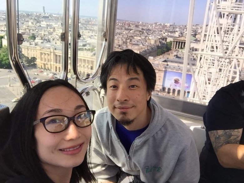 「フランスに移住してワークライフバランスが整ってきたかも」と話すゆかさん