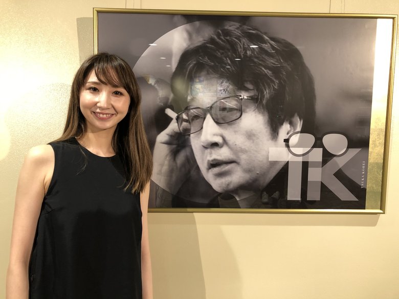 父・つかこうへいさんが愛した紀伊國屋ホール除幕式