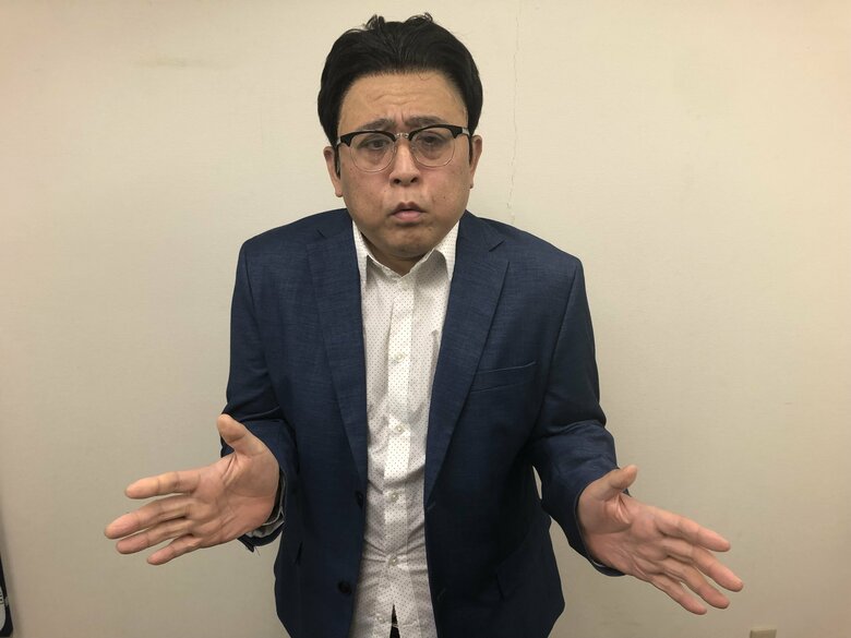 石橋貴明さんのものまねをするコージーさん