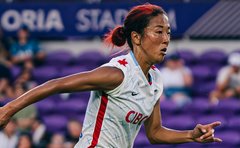 永里優季「20冊」の手記に刻まれた壮絶な葛藤。引退した今だからわかる「やりたくなかったサッカーを続けた意味」