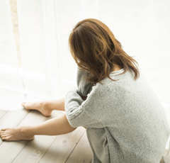 もう仕事を辞めたい…沸き起こる葛藤を抱えた女性に世間の声は