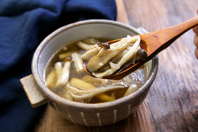 旨味がぎゅっと詰まった「きのこスープ」