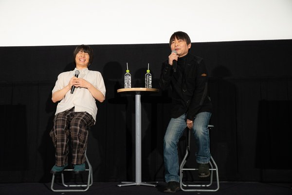 石田さんのトークに爆笑する伊藤さん