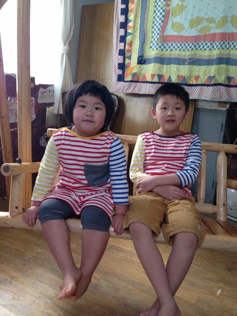 貫太さん（小学2年生）と楓さん（年長）