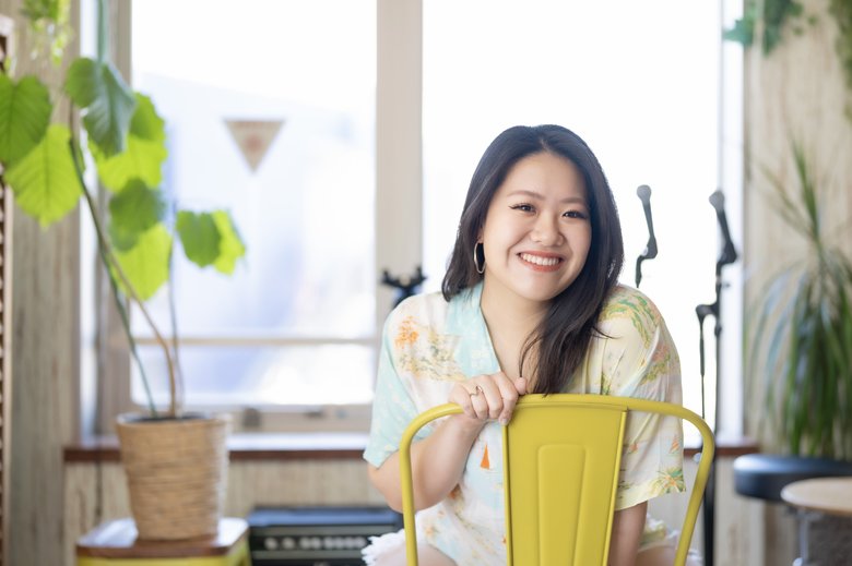 シンガーソングライター、タレントとして活動するいしづかさん（撮影／Jun Iimura）