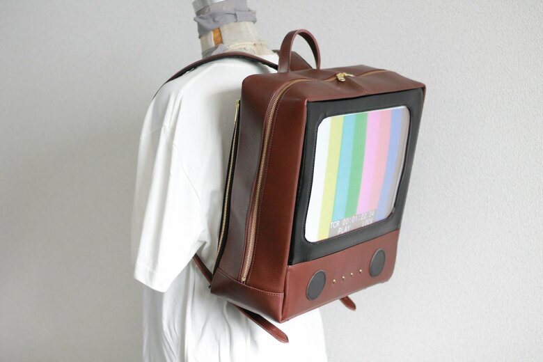 オーダーで制作したレトロテレビリュック