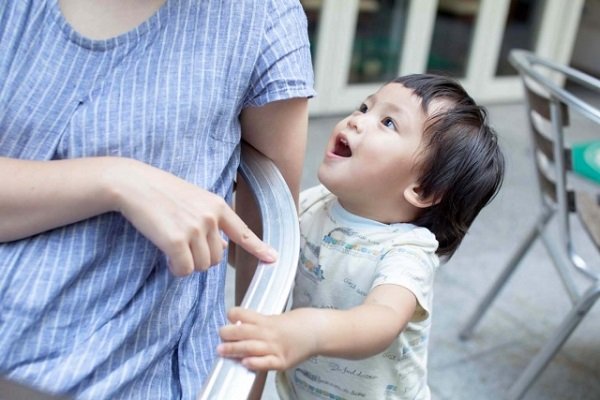 赤ちゃんのお喋りは個人差が大きい いっぱい話しかけてみましょう Chanto Web