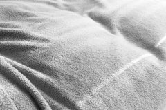 湿度の高い日はダニ繁殖に要注意！家庭内でできるダニ対策とは？