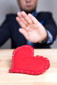 妻とは無理、の理由に驚愕!! “妻だけレス”な夫の本音が重い