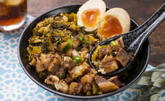 業務スーパー「やわらか煮豚」で台湾の人気グルメを再現できる!!