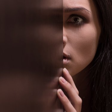 キスも夫婦生活も「不倫の偽装工作」愛する夫の〝屈辱の裏切り〟に泣く!!