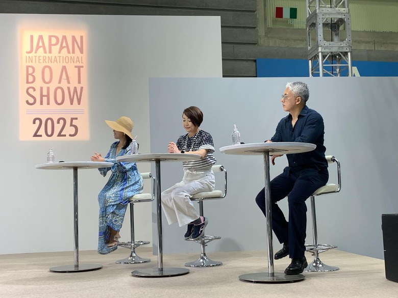 一級船舶免許を保有、ボートショー親子マリンウェアファッションショー審査員を務めた