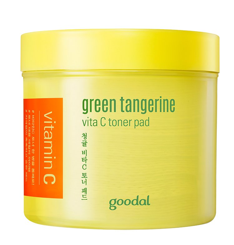 ▲早生みかんのエキスを贅沢に配合。［グーダル］早生みかんビタCトナーパッド　2933円（税込）