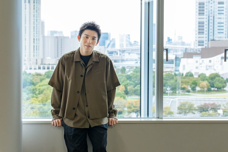 「（子育ての）正解はわからない」と口にする表情に、真っすぐな人柄がにじみ出る