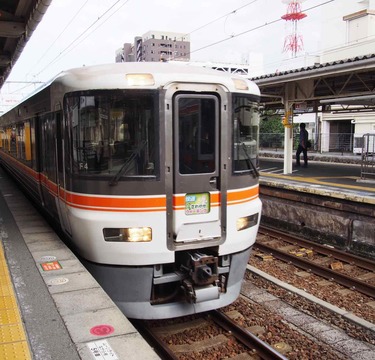 5秒でお答えください！JRには｢急行電車｣はあるか、ないか!?