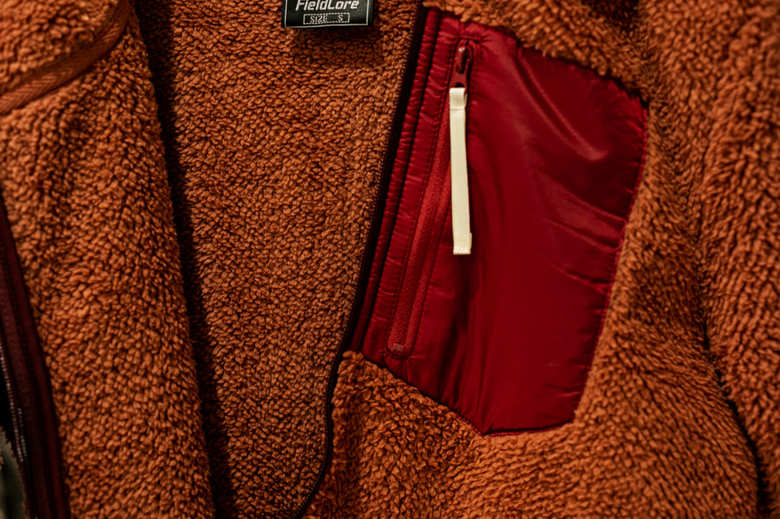 ワークマン女子 防風ダブルボアフーディー フロントポケット